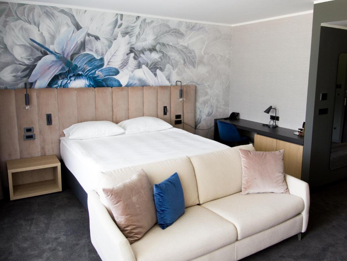 Elegans Hotel Brdo Kranj Exterior photo