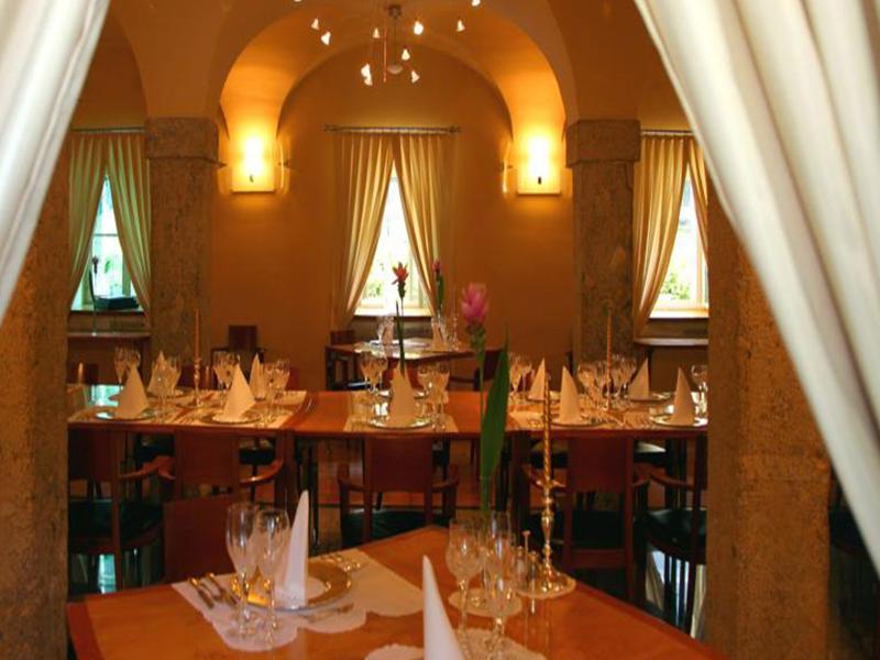 Elegans Hotel Brdo Kranj Exterior photo