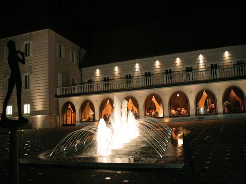 Elegans Hotel Brdo Kranj Exterior photo